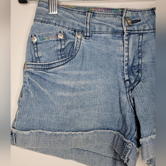 Levis Kids Girls  Size 12 XL 9 -10 Year  Embroidery Light Blue  Short Pants - Picture 3 of 8